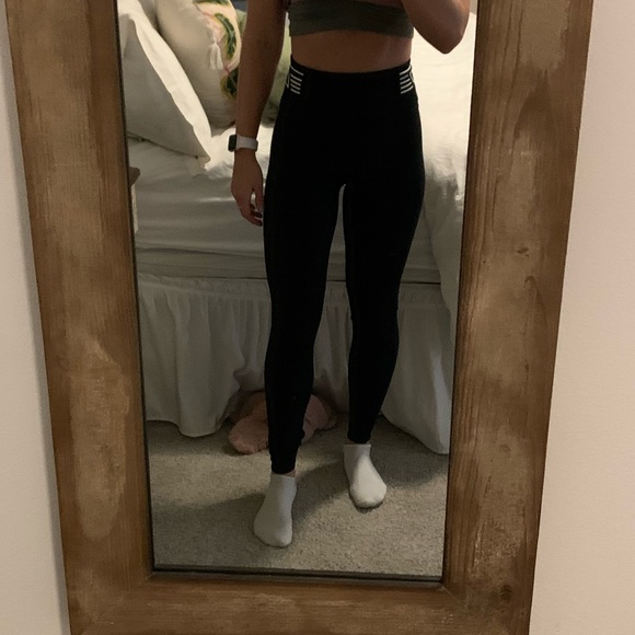 Lorna Jane leggings - Picture 3 of 3